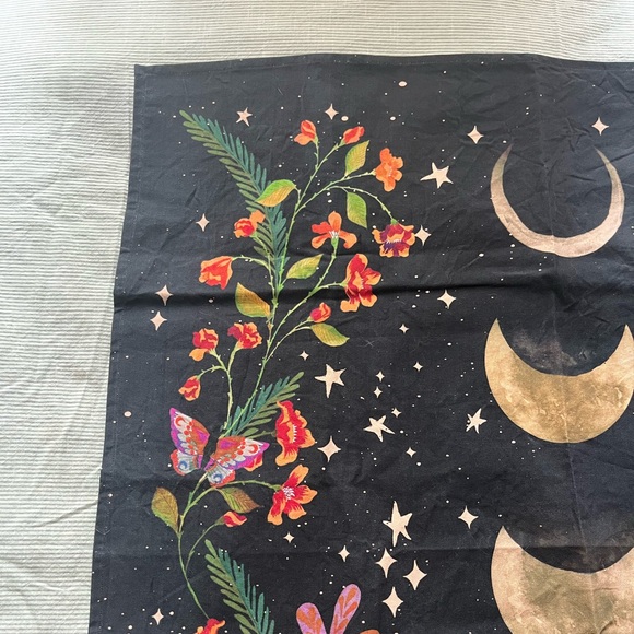 Urban Outfitters Moon Phases Floral Tapestry - Picture 2 of 7